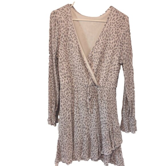 Altar'd State Dresses & Skirts - Altar'd State Women Casual Dress Gray Leopard Romantic Wrap Ruffle Size Small